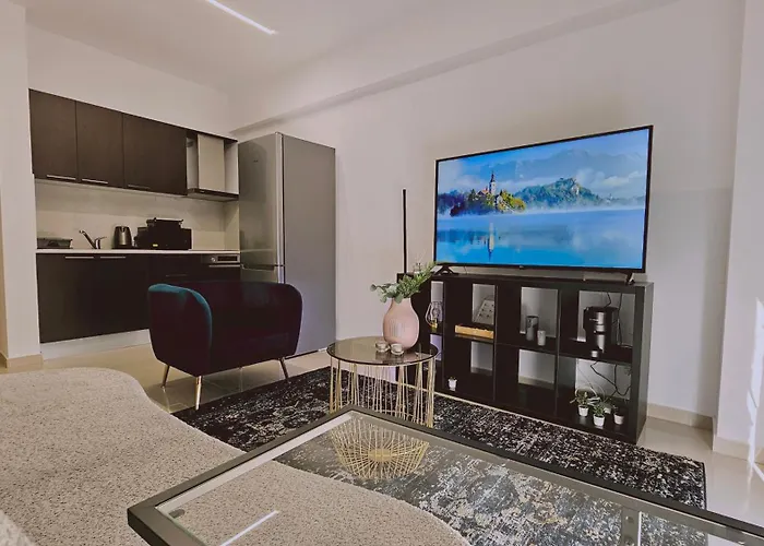 Stay Cosmo City Suites